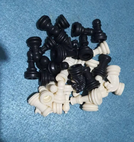 Chess Pieces Set